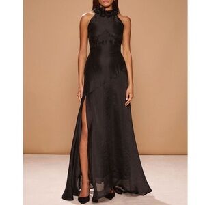 ✨NEW✨ Sonya Moda Noelle Black Silk Maxi Gown Dress Medium Halter